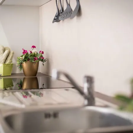 شقة F06 Costa Sol Accommodation, Big Terrace, Pool طوستا ديل سيلونثيو